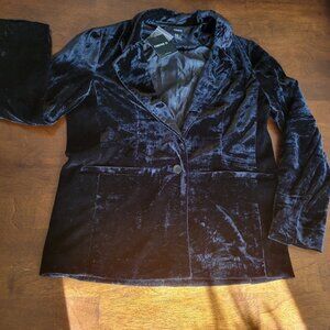 NWT Black Velvet Blazer Jacket Forever 21 Size Medium